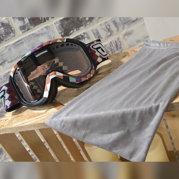 Brand New Gordini , Sure Shot 2 , Ski / Snowboard Googles optics by Carl Zeiss - Picture 5 of 5